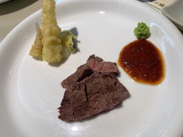 写真６　神戸牛ステーキ
